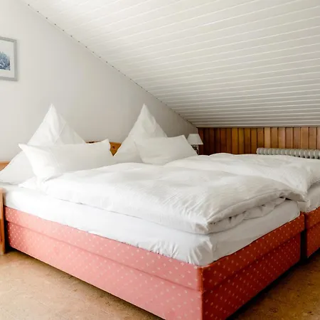 Vor Burg Eltz Bed & Breakfast 3*