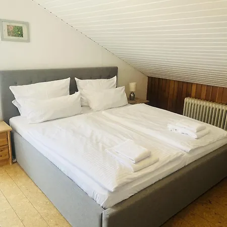 Vor Burg Eltz Bed & Breakfast Wierschem
