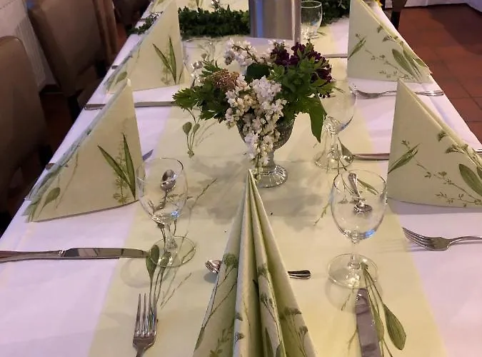 Hotel Vor Burg Eltz Wierschem